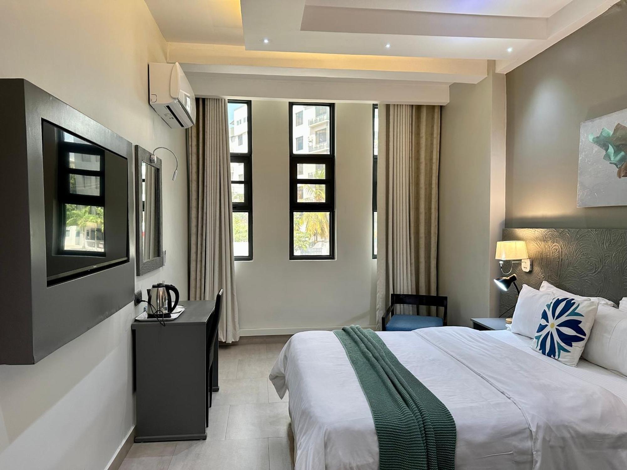 Yayo Masaki Hotel Dar es Salaam Buitenkant foto
