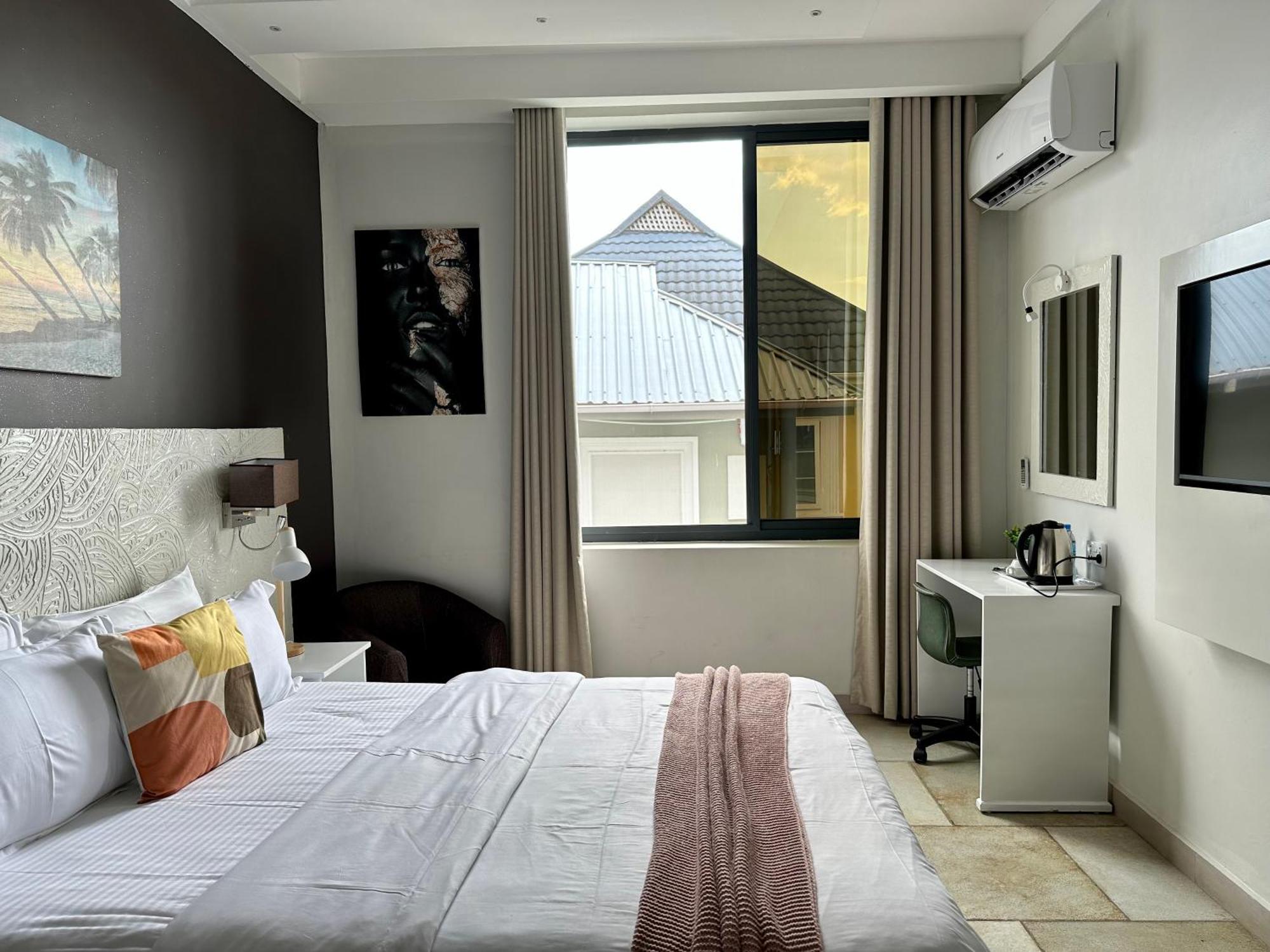 Yayo Masaki Hotel Dar es Salaam Buitenkant foto